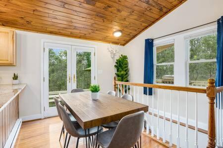 Harpers Ferry Cabin Hot Tub, Deck, Fire Pit, Wifi Ngoại thất bức ảnh