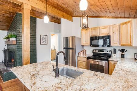 Harpers Ferry Cabin Hot Tub, Deck, Fire Pit, Wifi Ngoại thất bức ảnh